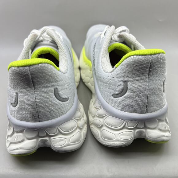 New Balance Fresh Foam More v4 Shoes Mens Size 15 EE Wide White Yellow Sneakers - Picture 4 of 8